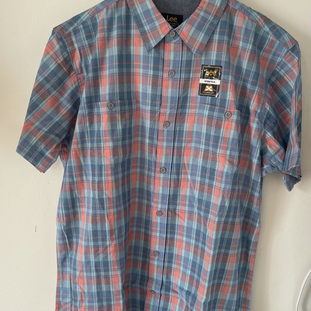 NEW MEN DRESS SHIRT - Picture 3 of 3